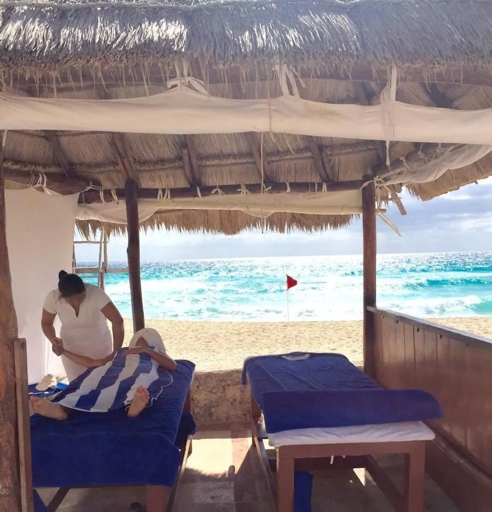 Solymar Beach Condos Cancun Aparthotel