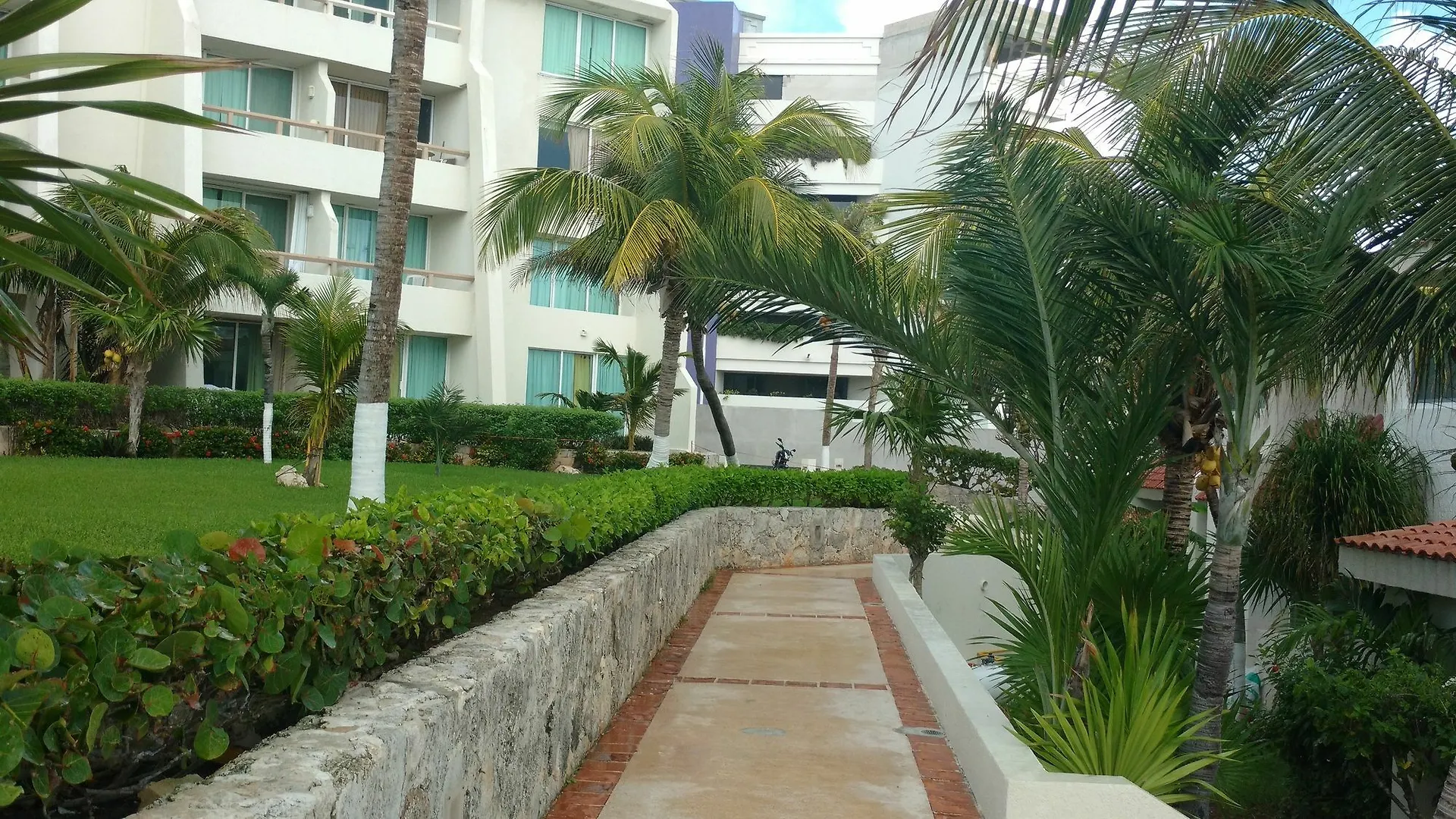 Solymar Beach Condos Cancun Aparthotel