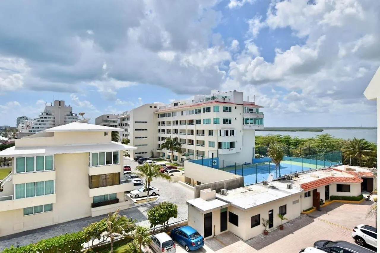 Solymar Beach Condos Cancun Aparthotel