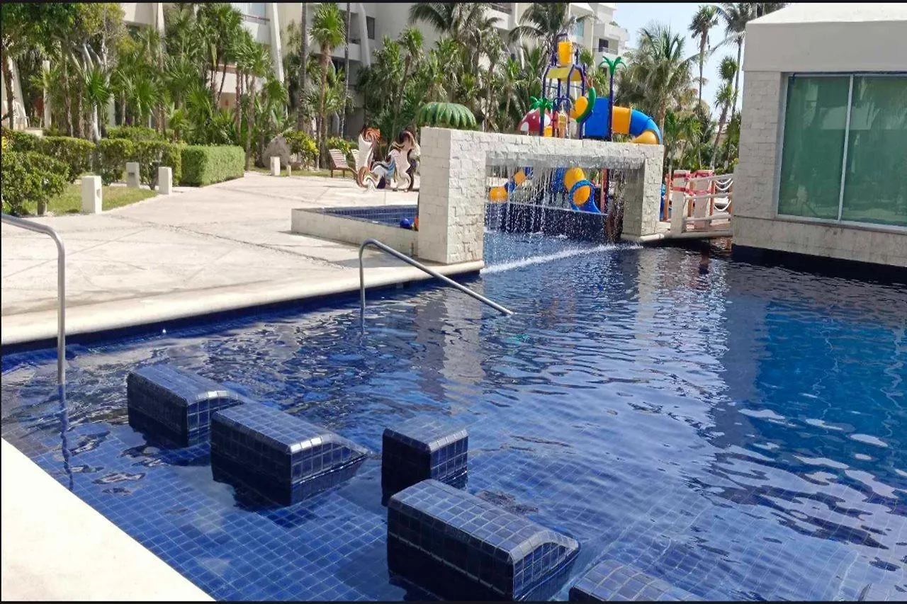 Solymar Beach Condos Cancun 3*,