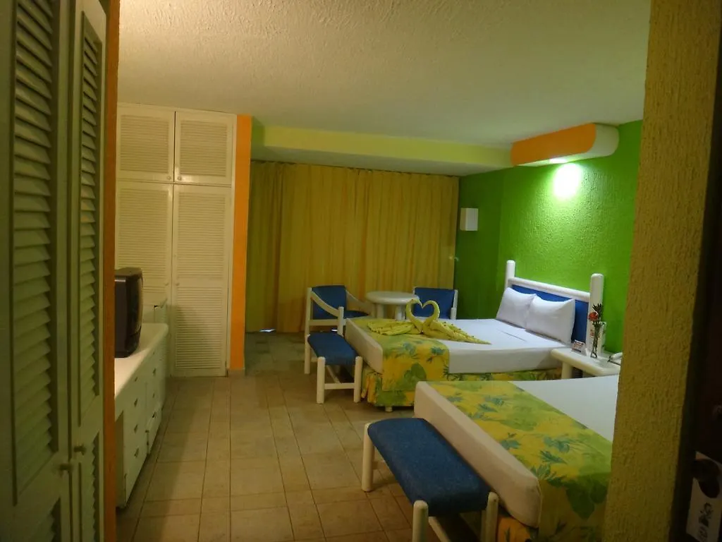 Solymar Beach Condos Cancun